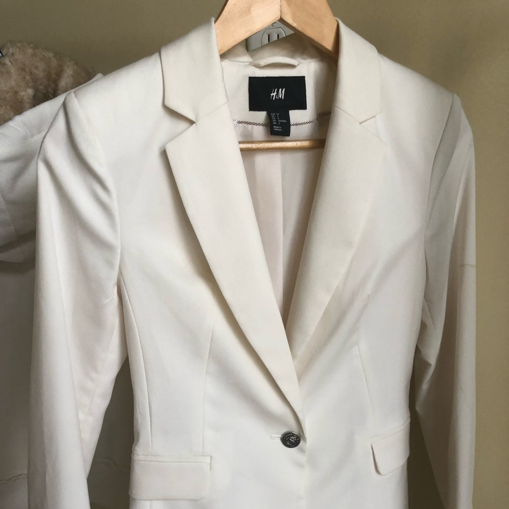 H&M white blazer